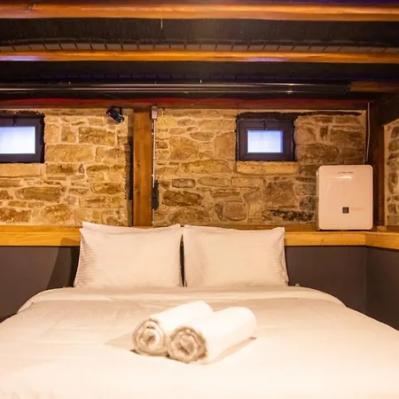 Enchanting Stone House In Urla With Backyard İzmir
